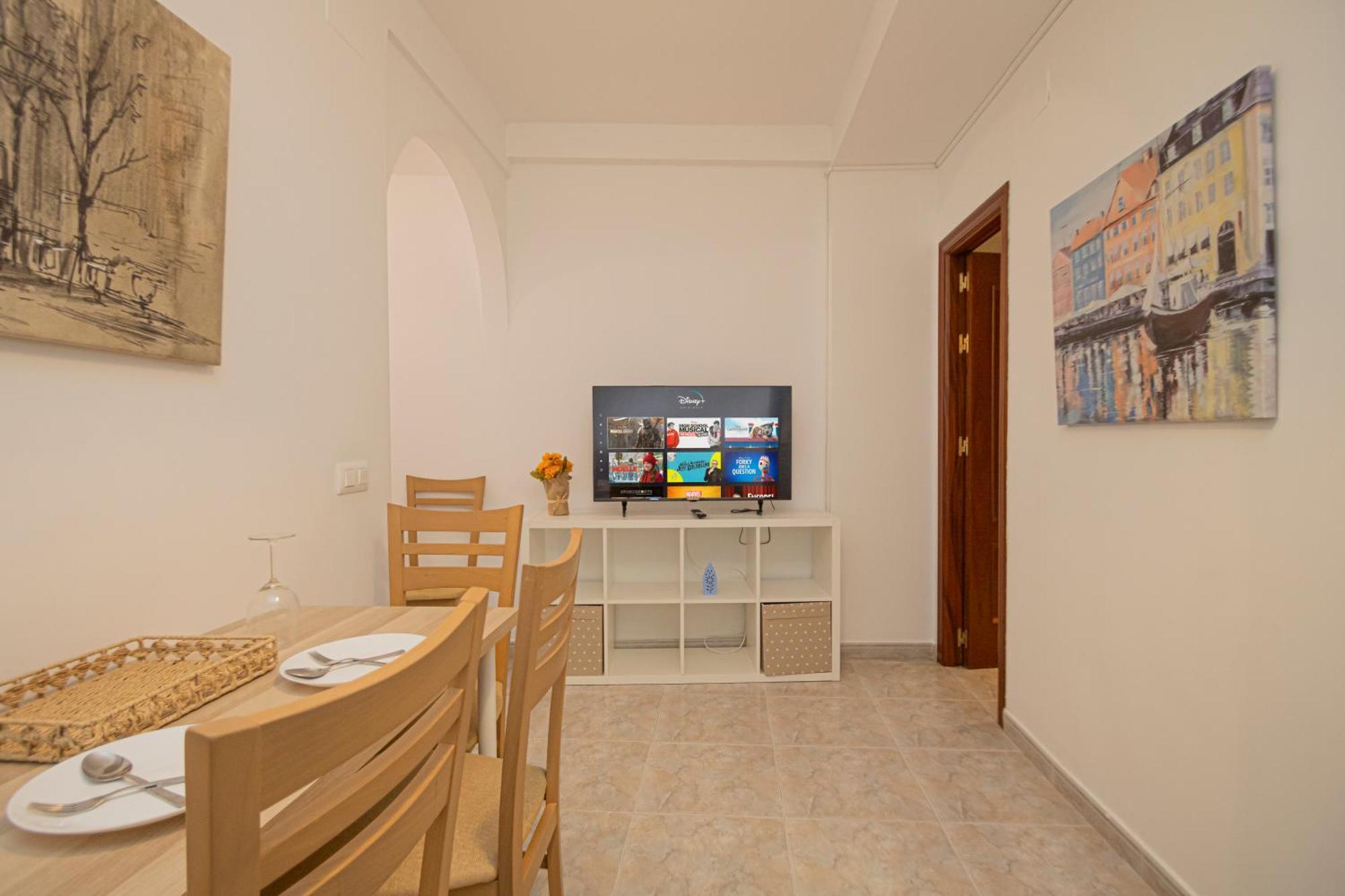 3 Bedroom In The Heart Of Triana Appartamento *