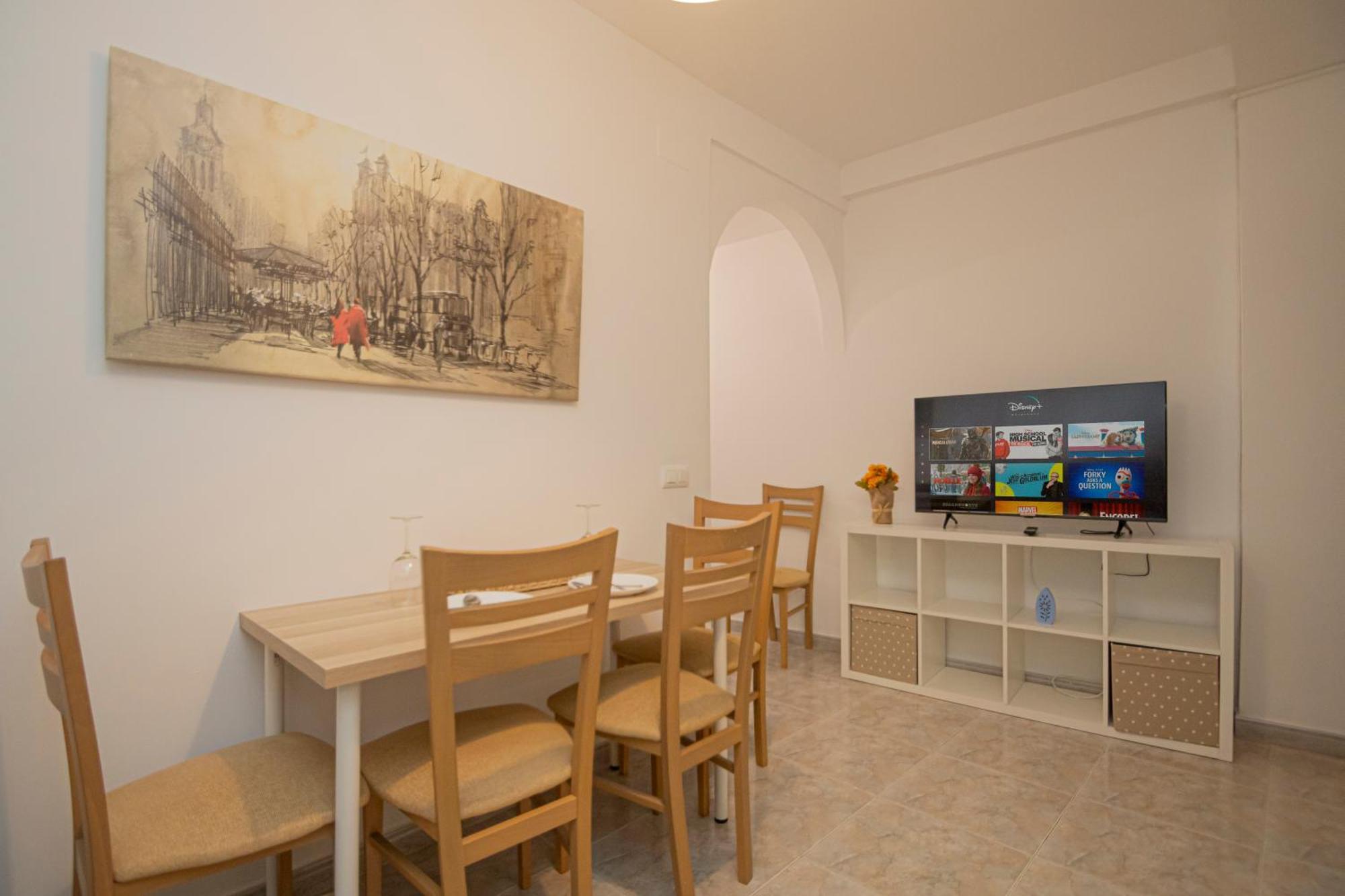 3 Bedroom In The Heart Of Triana Siviglia